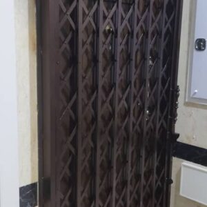 درب آکاردئونی طرح تمام گل گرید A: